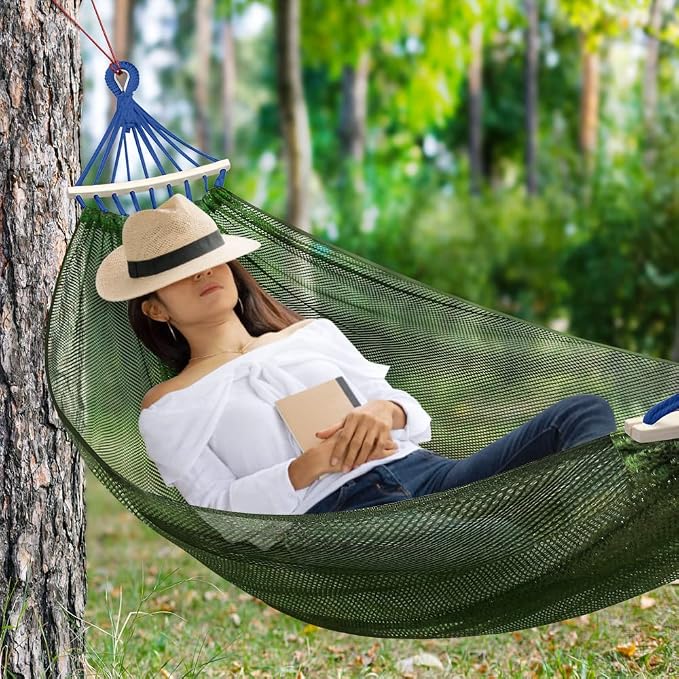 Outerman Camping Hammocks 290 * 150cm(Max 550lb),Breathable Soft Nylon Hammocks with Balance Beam Sturdy Metal Knot Tree Ropes and Travel Bag, Perfect for Outdoor/Indoor Patio Backyard etc. - Image 7