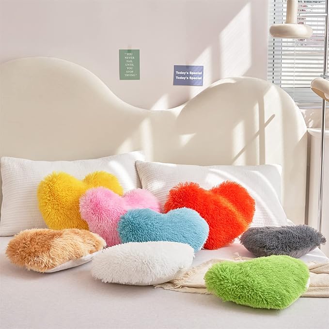 MOOWOO Fluffy Heart Pillow, Faux Fur Throw Pillow,Sherpa Plush Fluffy, Cute Soft Throw Cushion, Valentines Day,Thanks Giving Days,Christmas Day Decorative for Home Bed Couch Heart Shape