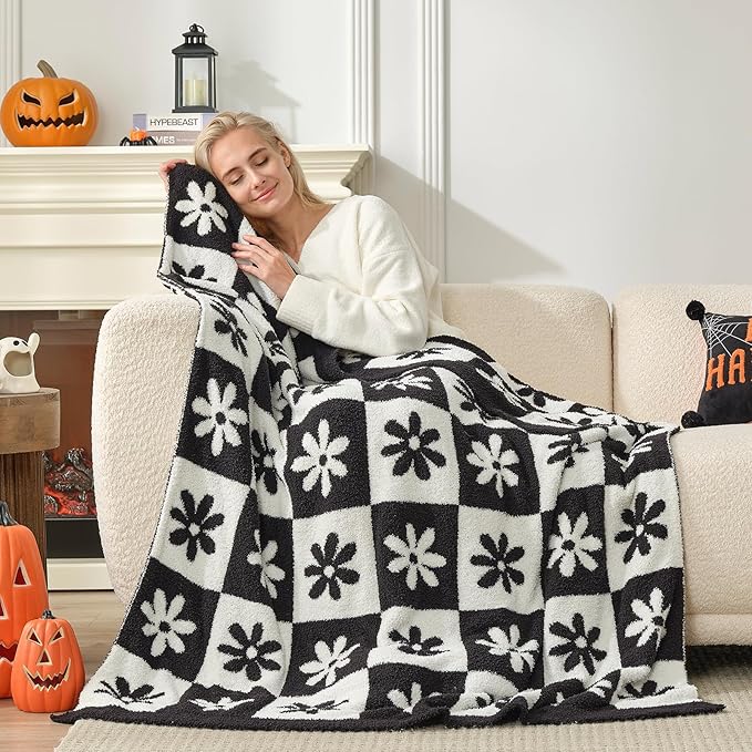 Snuggle Sac Checkered Blanket, Black Flower Throw Blanket for Couch Plaid Microfiber Fluffy Warm Cozy Fuzzy Soft Throw Blanket Reversible Checkerered Blankets for Sofa, Chair, Bed, 50x60 inches