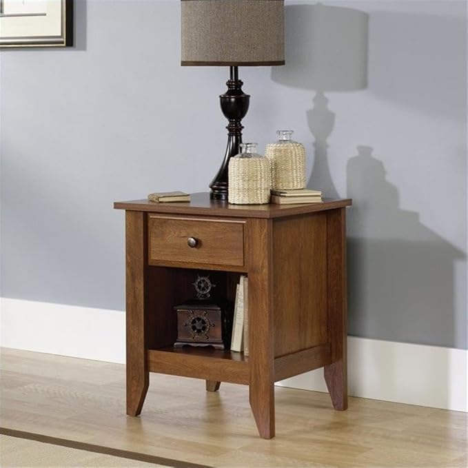 Home Square 4 Piece Bedroom Set with Dresser Chest and 2 Nightstands in Oiled Oak