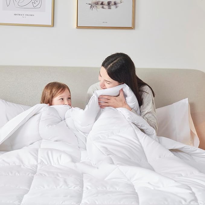 Nestl Comforter Duvet Insert, Quilted Down Alternative Comforter, All Season White Duvet Inserts with Corner Tabs (Twin)