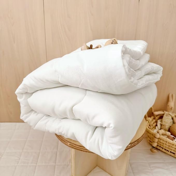 BuLuTu White Duvet Insert Lightweight Quilted Blanket King Size, Soft Breathable Down Alternative Comforter, Fluffy Bedding Quilt Summer Duvet, King, 104x90 Inch, Machine Washable