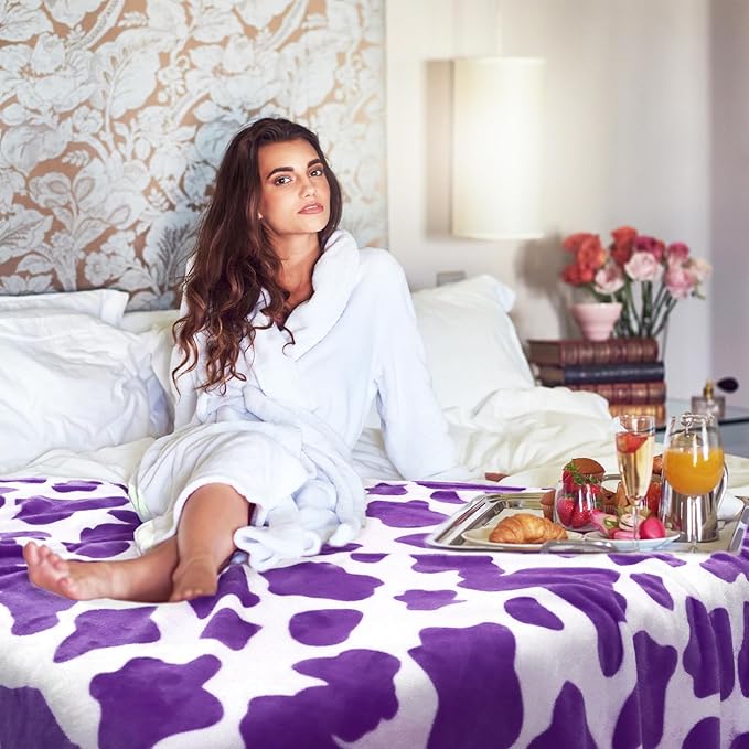 HSEEC Purple Blanket Queen Size Bed Soft Throw Blankets for Couch, Lightweight Fuzzy Fleece Lavender Throw for All Seasons - Purple Cow Gifts, Cute Bedroom Decor for Women Girls 90" x 90"
