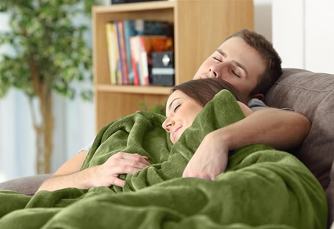 Utopia Bedding Fleece Blanket Twin Size Olive (60x80 Inches) Ultra Soft Warm Lightweight Microfiber Breathable Anti-Static Cozy Bed Blanket, All-Season Home Decor Gift for Men & Women