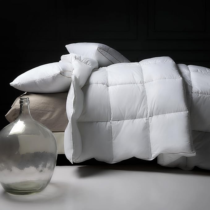 puredown® Goose Feather Down Fiber Comforter Oversized King Size, All Season 100% Cotton Duvet Insert Medium Warmth, Cloud Soft Hotel Luxury Collection Bedding Comforters White