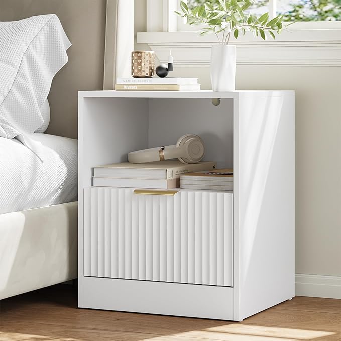 White Dresser & Nightstand Set 3-Piece, Bedroom Dresser with 7 Drawers, Night Stand Set of 2 w/Metal Handle, Fluted Modern Wood Chest of Drawers Storage Dressers Set for Bedroom, White