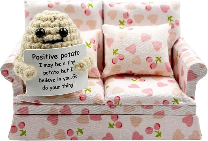Hilarious Gifts, Novelty Crochet Couch Potato, White Elephant Gifts for Men Women (White Potato on Pink Heart Loveseat)