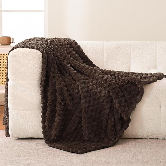 Bnuitland Brown Super Soft Flannel Throw Blanket, 3D Clouds Stylish Jacquard Lightweight Blanket for Bed,Sofa,Couch,Home Decor, 300 GSM Fleece Cozy Warm, Suitable for All Seasons, 50X70 inches
