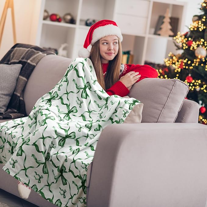 Buryeah Green Bow St. Patrick's Day Throw Blanket St. Patrick's Day Gifts Preppy Blanket Coquette 50" x 60" Flannel Soft Cute Bow Lightweight Aesthetic Room Decor for Women Friends for Sofa Couch Bed