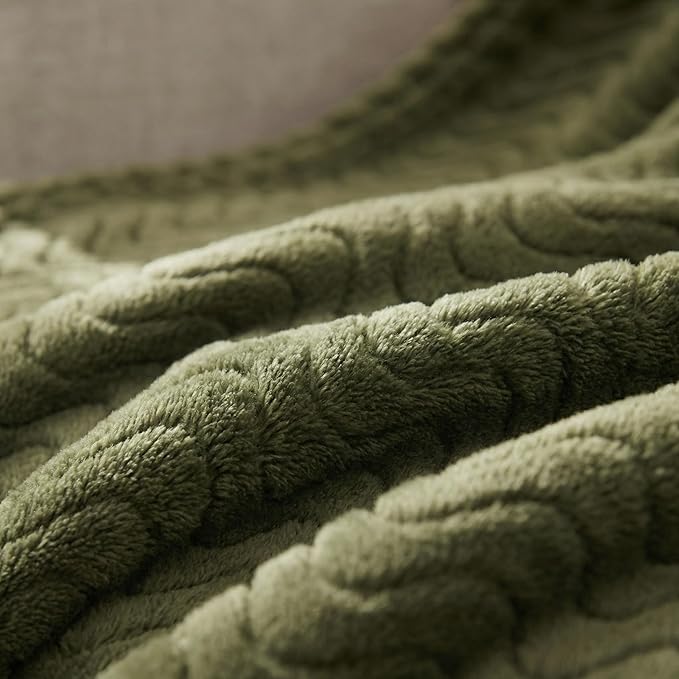 Exclusivo Mezcla Queen Blanket for Bed, Cozy Lightweight Fleece Blankets for All Season, Decorative Giftable Fuzzy Plush Wave Textured Suitable for Women, Men, Olive Green, 90x90 Inches