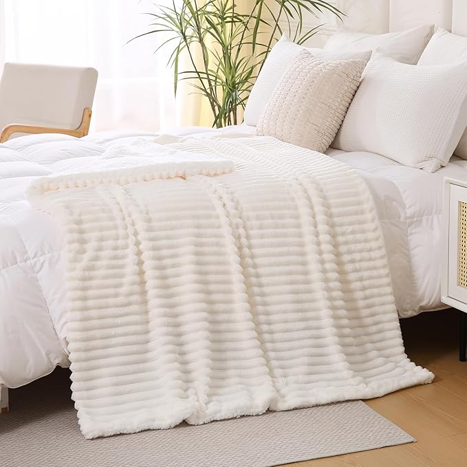 Cream White Sherpa Fleece Throw Blanket 50?€???60?€? for Couch Sofa Bed, Double Side Soft Fuzzy Cozy Plush Thick Flannel Blanket with Striped Design Gift for Adults,Woman,Girls