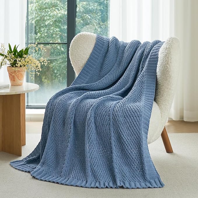 Amélie Home Knit Throw Blanket, Soft Chenille Cozy Breathable Chevron Chunky Decorative Blanket for Couch, Bed & Sofa, French-Inspired Lightweight Warm Gift for Women, Washed Blue, 50"x60"
