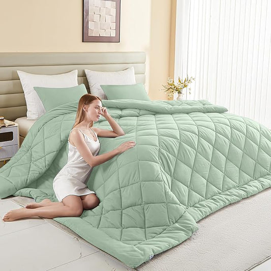 132x120 Alaskan King Comforter, Extra Large King Size Comforter Oversized, All Season Soft Lightweight Quilt Down Alternative Duvet Insert with 8 Corner Tabs(120x132, Sage Green)