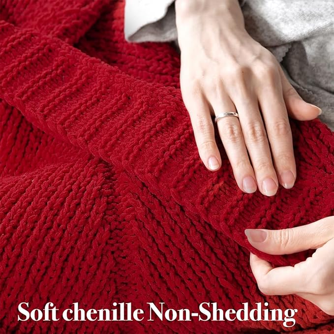Amélie Home Knit Throw Blanket, Soft Chenille Cozy Breathable Chevron Chunky Decorative Blanket for Couch, Bed & Sofa, French-Inspired Lightweight Warm Gift for Women, Christmas Red, 50"x60"