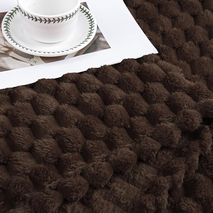 Bnuitland Brown Super Soft Flannel Throw Blanket, 3D Clouds Stylish Jacquard Lightweight Blanket for Bed,Sofa,Couch,Home Decor, 300 GSM Fleece Cozy Warm, Suitable for All Seasons, 50X70 inches