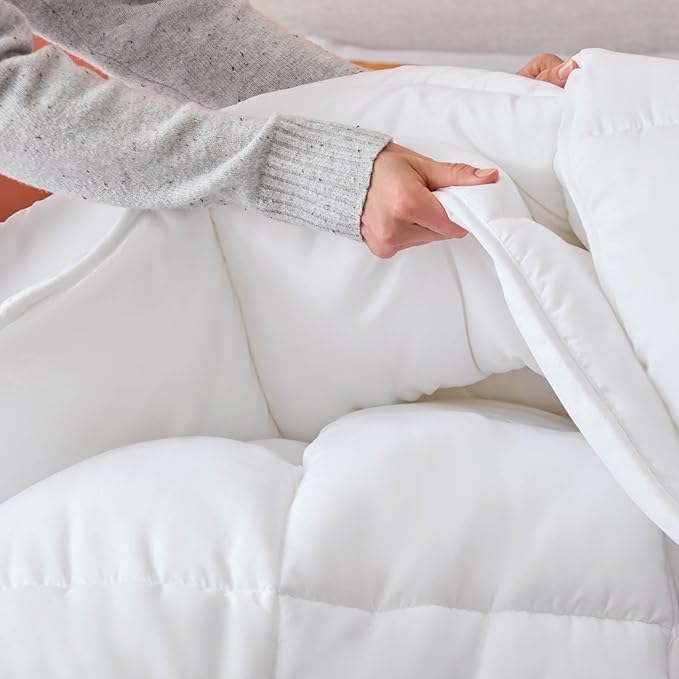 Linenspa White Down Alternative Comforter and Duvet Insert, for California King Size Bed – All-Season Comforter with Box Stitch and 8 Duvet Loops – Bedding for Kids, Teens, and Adults