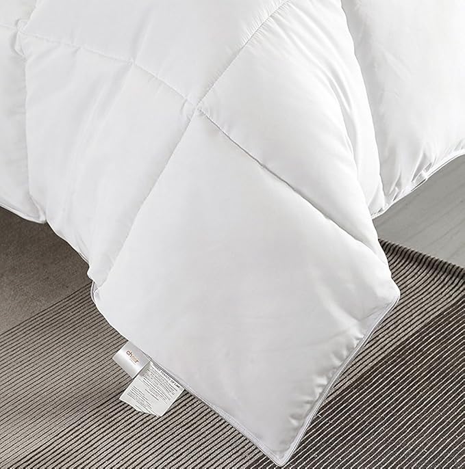 Cheer Collection Duvet Insert-Down Alternative Comforter, Ultra Plush Goose Down Alternative Comforter King Size, Premium Bedding for Luxurious Comfort, Machine Washable