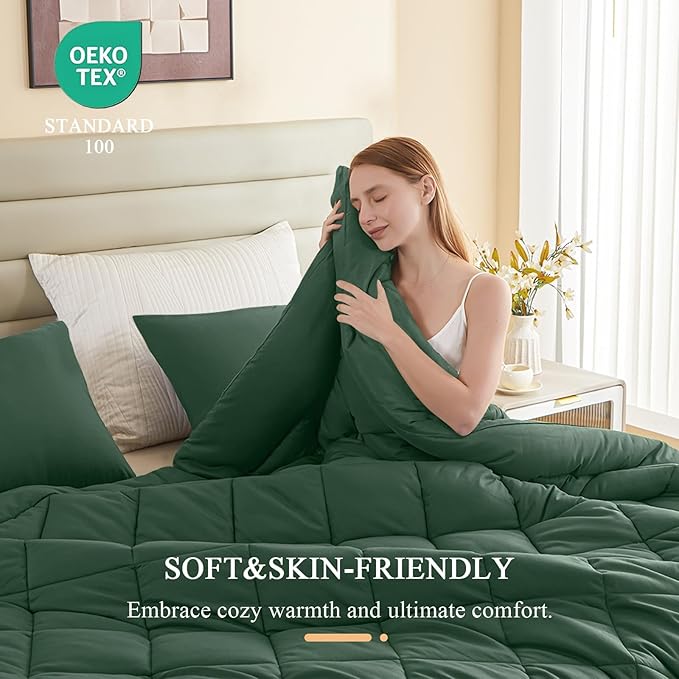 120x128 Oversized King Comforter, Extra Large King Size Comforter Oversized, All Season Soft Lightweight Quilt Down Alternative Duvet Insert with 8 Corner Tabs(120x128, Emerald Green)