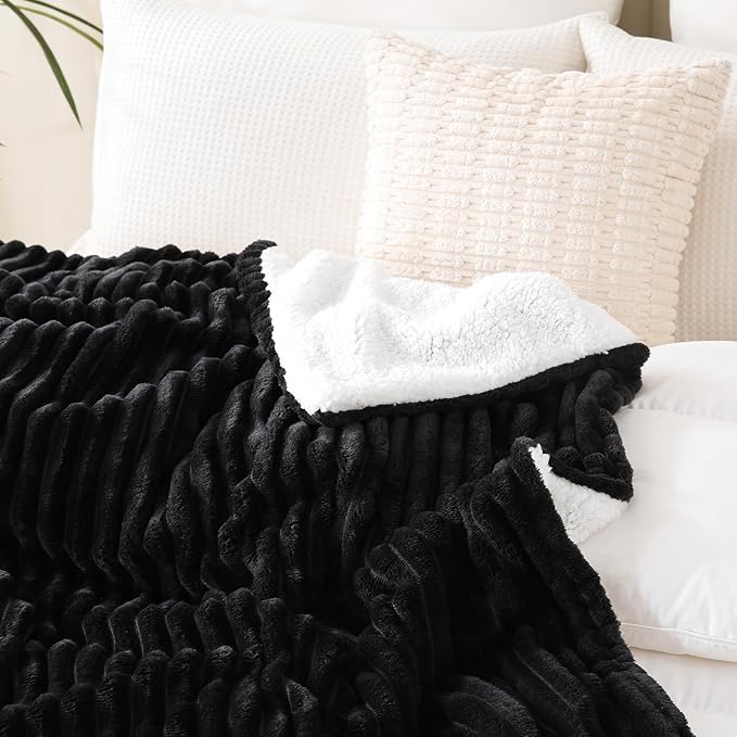 Black Sherpa Fleece Throw Blanket 50?€???60?€? for Couch Sofa Bed, Double Side Soft Fuzzy Cozy Plush Thick Flannel Blanket with Striped Design Gift for Adults,Woman,Girls