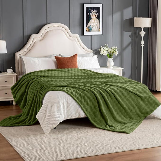 Faux Fur Bed Blankets King Size Green, Soft Fluffy Bubble Blanket for Couch Sofa, Thick Warm Plush Fuzzy Rabbit Fur Large Blanket for All Season Use, 90"X 90"