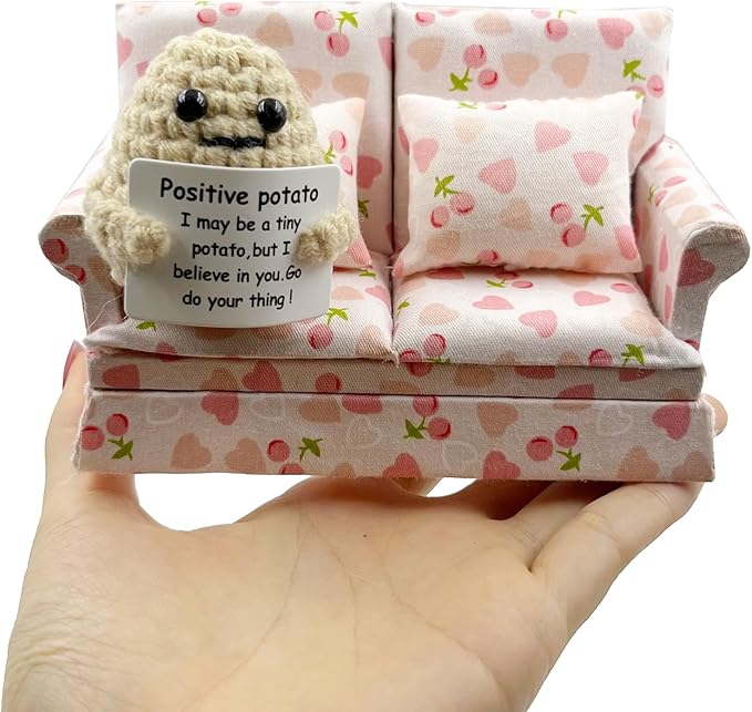 Hilarious Gifts, Novelty Crochet Couch Potato, White Elephant Gifts for Men Women (White Potato on Pink Heart Loveseat)