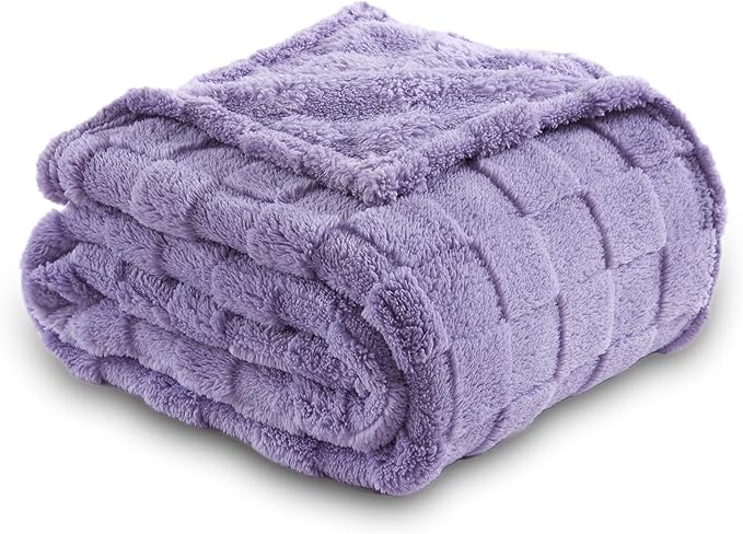 NEWCOSPLAY Super Soft Queen Blanket Lavender Premium Silky Flannel Fleece 3D Checkered Lightweight Bed Blanket All Season Use (Lavender Checkered, Queen(90"x90"))