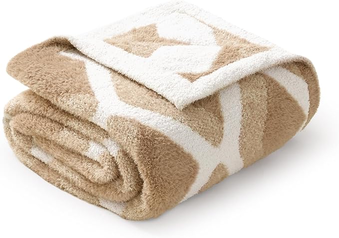 Amélie Home Knit Throw Blanket for Couch, Super Soft Fuzzy Cozy Throw, Giftable Knitted Blanket for Women Men, Birthday, Sofa Bed Living Room Decor, 50" x 60", Diamond Beige