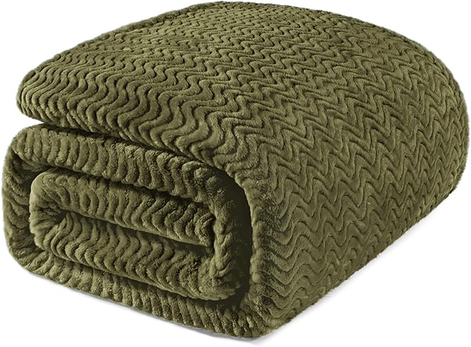 Exclusivo Mezcla Queen Blanket for Bed, Cozy Lightweight Fleece Blankets for All Season, Decorative Giftable Fuzzy Plush Wave Textured Suitable for Women, Men, Olive Green, 90x90 Inches