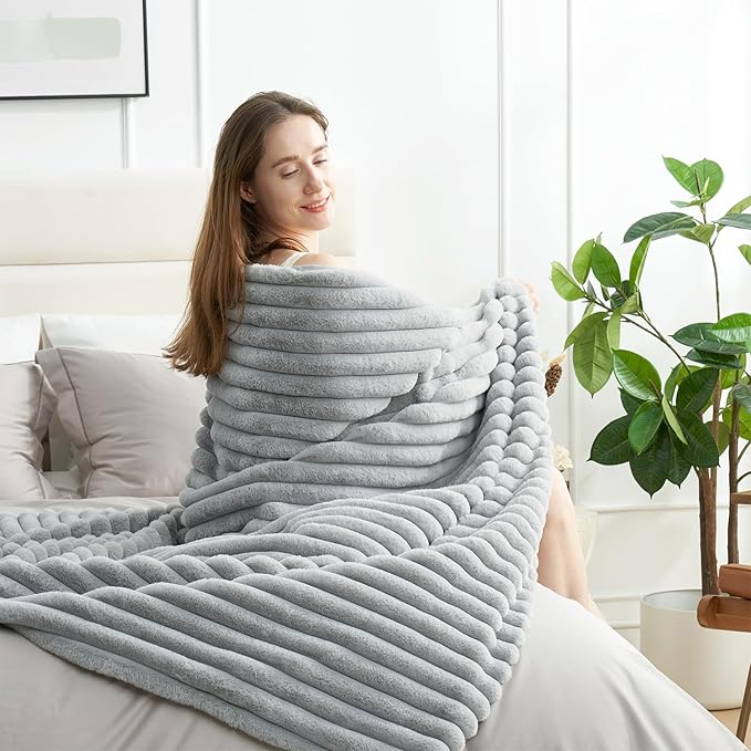 Amélie Home Faux Fur Throw Blanket for Couch, Cozy Fuzzy Fluffy Fur Luxurious Soft Striped Plush Gift Blankets for Family Sofa Chair, 60"x80", Light Grey