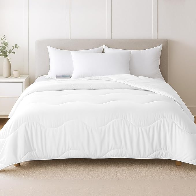 MEELUS Lightweight Comforter Cooling White, All Season Duvet Insert Breathable California King Summer Bedding, Soft Microfiber Cool Down Alternative Quilt with Corner Tabs, 104 * 96 inch