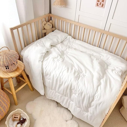 BuLuTu Soft Comfortable Kids Duvet Toddler XL Size Down Alternative Comforter White, Warm Fluffy Kids Bedding Quilted Blanket for Boys Girls, 60x80 Inch, Medium Weight Comforter, 3.3 Pounds