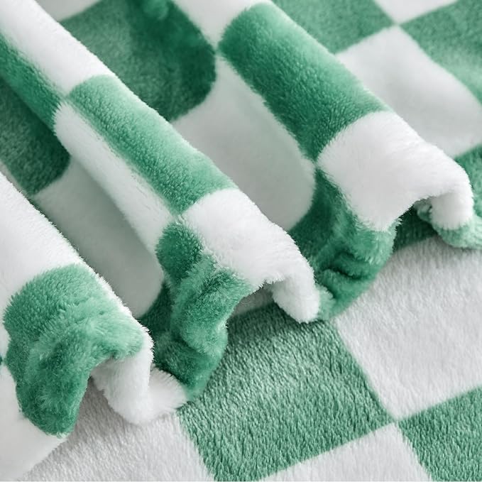 Edenleaf Green Checkered Blanket, Ultra Soft Cozy Flannel - Checkered Grid Print Throws for Bed Sofa Couch, Luxury Throw Blanket for All Seasons, 50x60 Inch, Jade Green