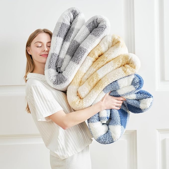 Cozy Bliss Luxury Sherpa Throw Blanket for Couch, Premium Reversible Buffalo Plaid Thick Throw, Warm Cozy Soft Blanket for Home and Gifts (Navy Blue, 50" x 60")