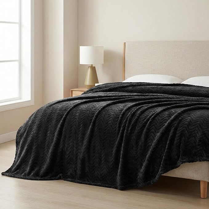 Exclusivo Mezcla Twin Blanket for Bed, Cozy Lightweight Fleece Blankets for All Season, Decorative Giftable Fuzzy Plush Wave Textured Suitable for Women, Men, Black, 90x66 Inches