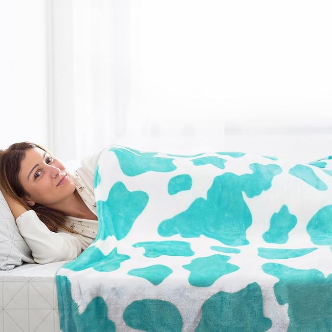 HSEEC Ultra Soft Flannel Throw Blanket 50x60 Inch - Cozy Lightweight Blue Couch Blanket for Bed, Sofa & Travel - Plush Warm Fleece Throws for Adults & Kids