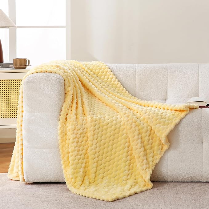 Bnuitland Light Yellow Flannel Throw Blanket (50X70 inches), 300 GSM Fleece Cozy Warm Soft Home Decor Lightweight Bed Sofa Blanket for Adults, Suitable for All Seasons.