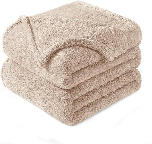 Exclusivo Mezcla King Size Blanket for Bed, Super Soft Velvet Plush Fleece Blankets, Fuzzy Cozy and Warm for Winter, 90x104 Inches, Camel