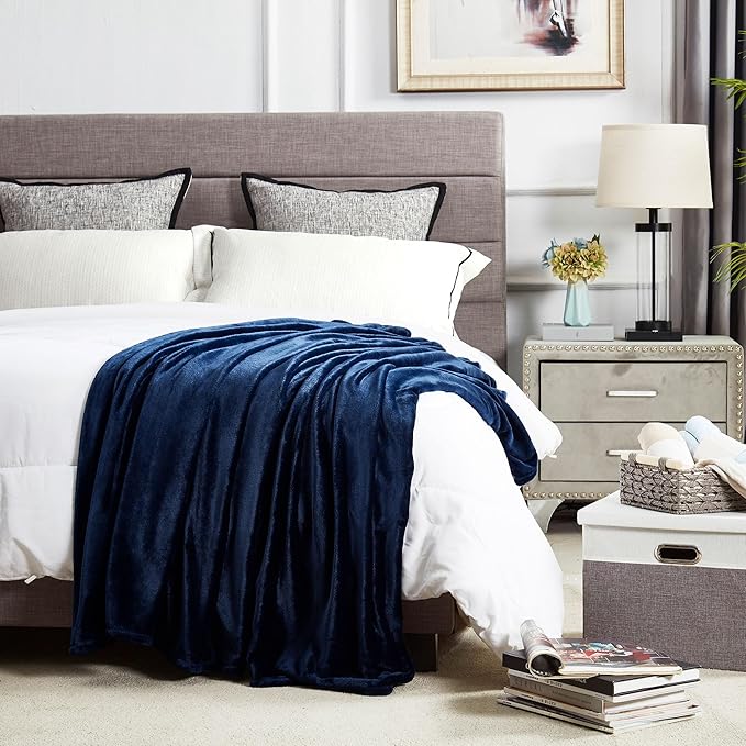 DREAMNINE Extra Large Soft Comfy Fluffy Fleece Bed Blanket King Size 90" x 108", Luxury Decorative Fuzzy Blanket for Women Girl, Big Cozy Shaggy Warm Flannel Blankets for Winter Autumn Pets, Navy Blue