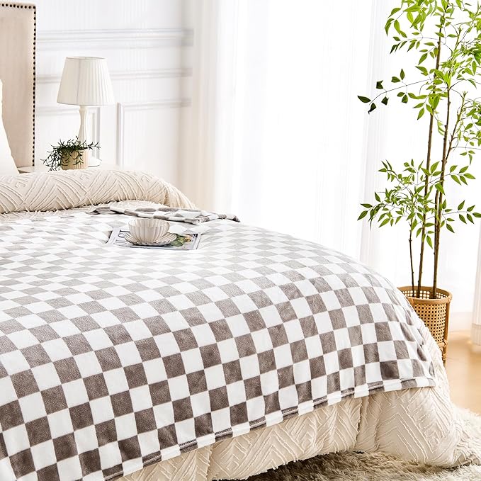 Edenleaf Light Grey Checkered Blanket, Ultra Soft Fluffy Fleece - Checkered Grid Print Throws for Couch Sofa Bed, Cozy Luxury Throw Blanket for All Seasons, 50x60 Inch, Cashmere Smoke