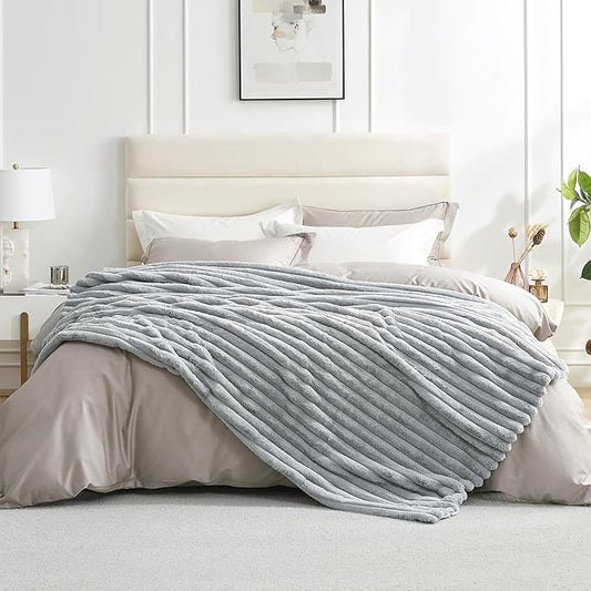 Amélie Home Faux Fur Throw Blanket for Couch, Cozy Fuzzy Fluffy Fur Luxurious Soft Striped Plush Gift Blankets for Family Sofa Chair, 60"x80", Light Grey