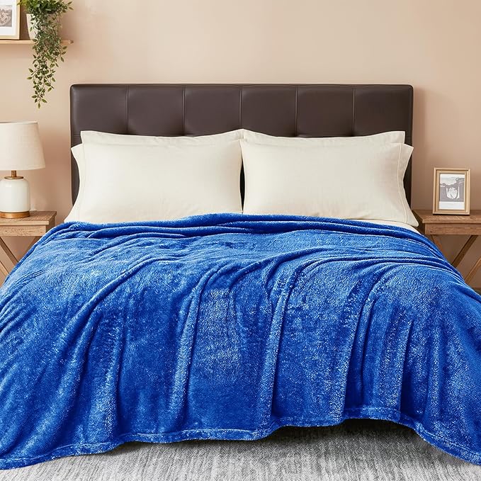 Exclusivo Mezcla Plush Fuzzy Fleece Bed Blanket Twin Size, Super Soft, Fluffy and Warm Blankets for Couch, Bed, All Season (Cobalt Blue, 90x66 inches)