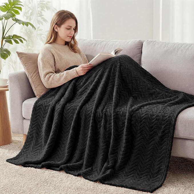 Exclusivo Mezcla Twin Blanket for Bed, Cozy Lightweight Fleece Blankets for All Season, Decorative Giftable Fuzzy Plush Wave Textured Suitable for Women, Men, Black, 90x66 Inches