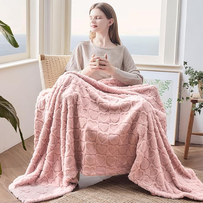 NEWCOSPLAY Super Soft Throw Blanket Dusty Pink Love Premium Silky Flannel Fleece 3D Heart Checkered Lightweight Bed Blanket All Season Use (Dusty Pink Love, Throw(50"x70"))
