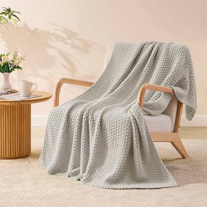 BEDELITE Chunky Cable Knit Throw Blanket, Acrylic Chunky Knitted Blankets, Super Soft Cozy Woven Grey Twin Blanket for Sofa Couch Bed Room Home Decor, Gift for Women, 60"x80"