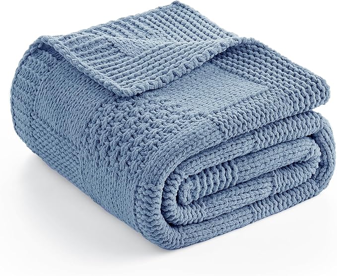 Amélie Home Knit Throw Blanket, Soft Chenille Cozy Breathable Checkered Chunky Decorative Blanket for Couch, Bed & Sofa, French-Inspired Lightweight Warm Gift for Women, Washed Blue, 50"x60"