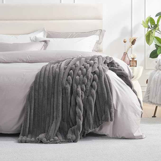 Amélie Home Faux Fur Throw Blanket for Couch, Cozy Fuzzy Fluffy Fur Luxurious Soft Striped Plush Gift Blankets for Family Sofa Chair Bedroom, 55"x70", Charcoal Grey