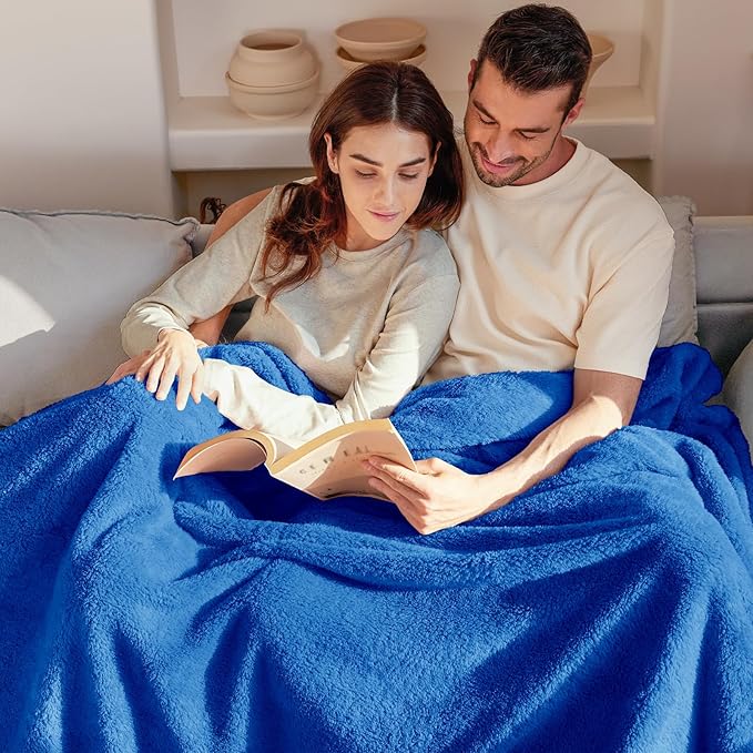 Exclusivo Mezcla Queen Size Blanket for Bed, Super Soft Velvet Plush Fleece Blankets, Fuzzy Cozy and Warm for Winter, 90x90 Inches, Cobalt Blue