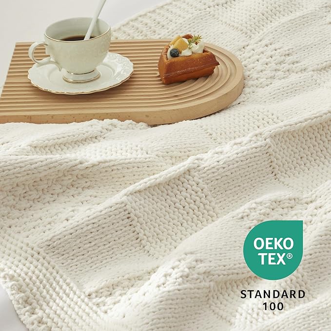 Amélie Home Knit Throw Blanket, Soft Chenille Cozy Breathable Checkered Chunky Decorative Blanket for Couch, Bed & Sofa, French-Inspired Lightweight Warm Gift for Women, Ivory, 60"x80"