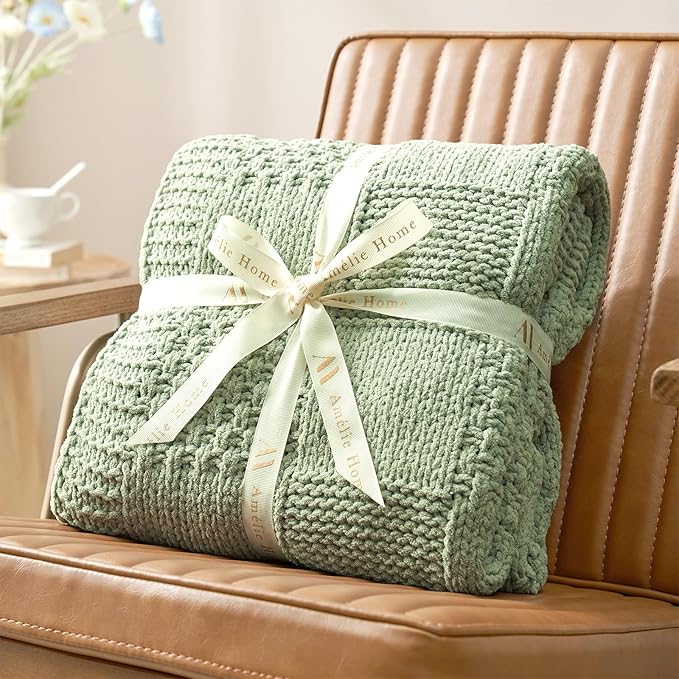 Amélie Home Knit Throw Blanket, Soft Chenille Cozy Breathable Checkered Chunky Decorative Blanket for Couch, Bed & Sofa, French-Inspired Lightweight Warm Gift for Women, Sage Green, 60"x80"