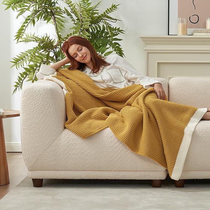 Amélie Home Chenille Throw Blanket, Soft Cozy Waffle Throw for Couch & Sofa, Warm Yet Lightweight, Breathable All-Season Throws for Women Men, Housewarming, Birthdays, 50"x60", Ginger